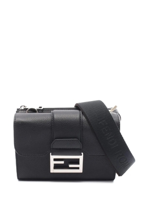 Fendi Pre-Owned 2010-2026 Grained Leather Double Baguette crossbody bag - Black