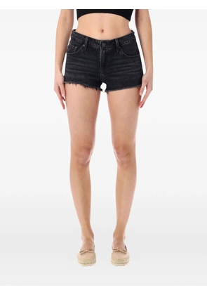 Levi's low-rise frayed denim shorts - Black