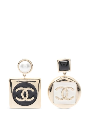CHANEL Pre-Owned 1986-1988 interlocking-CC embellishment earrings - Gold