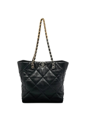 CHANEL Pre-Owned 19 Quilted leather shopping bag - Black