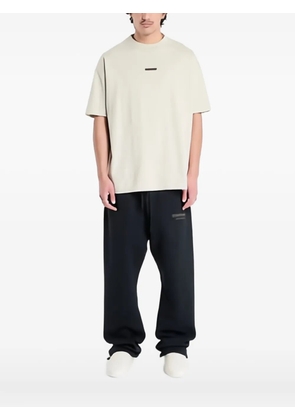 FEAR OF GOD ESSENTIALS logo-plaque short-sleeve T-shirt - Neutrals
