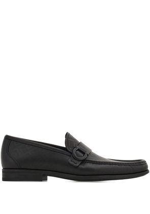 Ferragamo Gancini-buckle loafers - Black