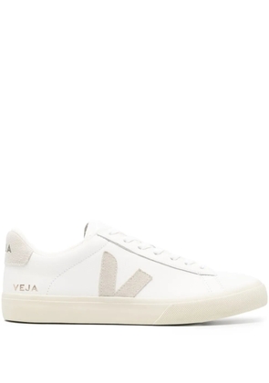 VEJA logo-patch sneakers - White