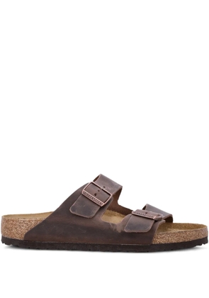 Birkenstock Arizona buckled leather sandals - Brown