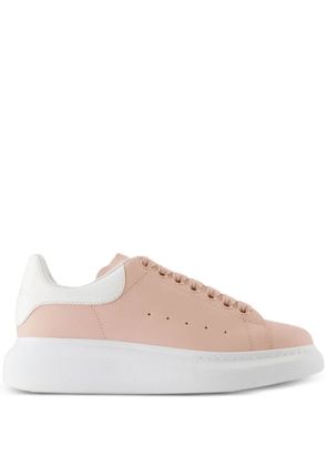 Alexander McQueen Oversized leather sneakers - Pink