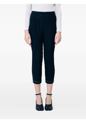 Pleats Please Issey Miyake pleated cropped trousers - Black