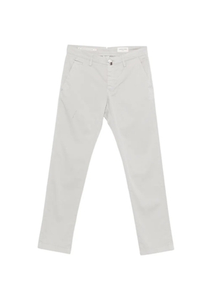 Jacob Cohën logo-patch trousers - Grey
