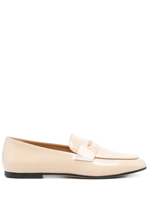 Tod's logo-plaque loafers - Neutrals