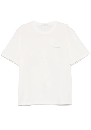 Ih Nom Uh Nit Roses and Pearl T-shirt - White