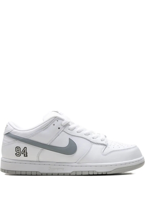 Nike SB Dunk Low 'Supreme - White' sneakers