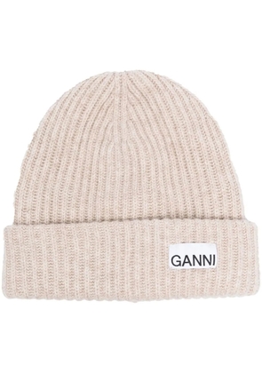 GANNI logo-patch ribbed beanie - Neutrals
