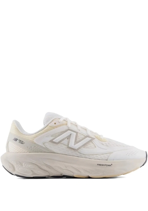 New Balance Fresh Foam logo-detail sneakers - White