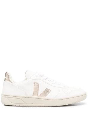 VEJA V-10 ChromeFree leather sneakers - White