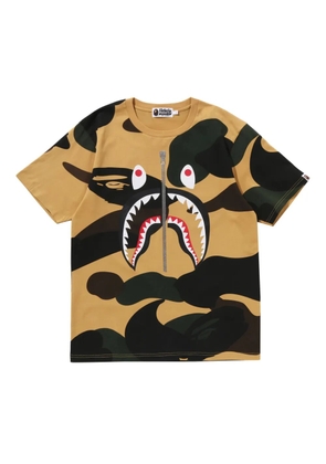 A BATHING APE® Shark Attack camouflage T-shirt - Yellow
