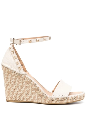 Valentino Garavani Rockstud 105mm wedge espadrilles - Neutrals