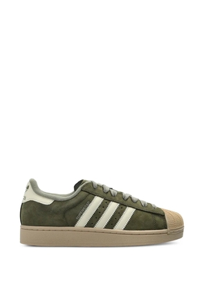 adidas Superstar three-stripes sneakers - Green