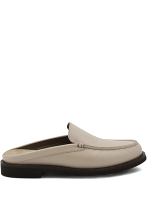 Brunello Cucinelli leather flat mules - Neutrals