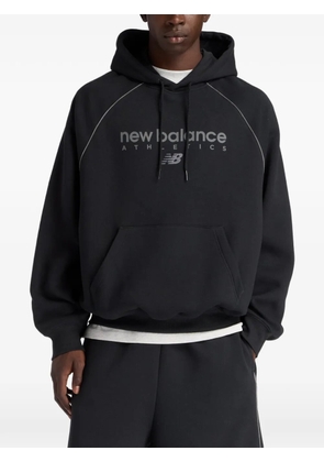 New Balance Trackside raglan sleeve hoodie - Black