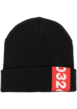 032c Tape logo-jacquard beanie - Black