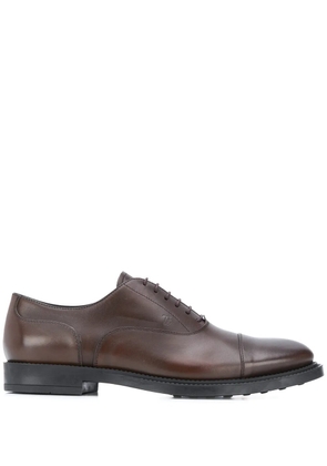 Tod's embossed logo lace-up Derby shoes - Brown