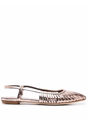 Del Carlo metallic-finish slingback pumps - Pink