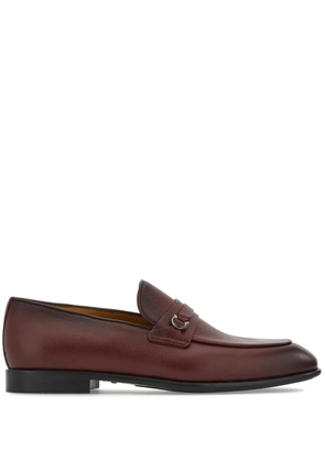 Ferragamo Gancini-plaque loafers - Brown