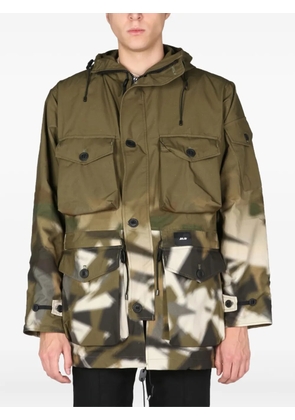 ArkAir camouflage-print flap-pocket raincoat - Green