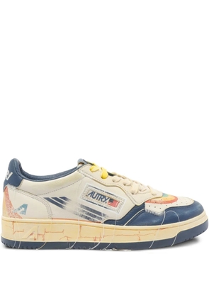 Autry rainbow-detail low-top sneakers - Neutrals