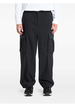 Under Armour logo-embroidery cargo-pocket trousers - Black