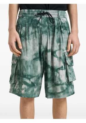 Y-3 tie-dye cargo shorts - Green