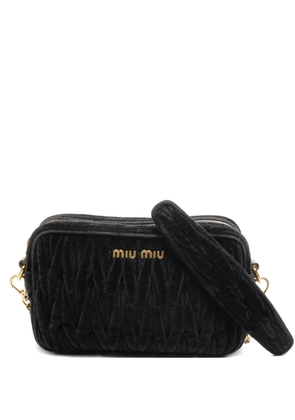 Miu Miu Pre-Owned 2010s matelassé velvet shoulder bag - Black