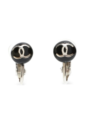 CHANEL Pre-Owned 2003 mini CC logo clip-on earrings - Silver