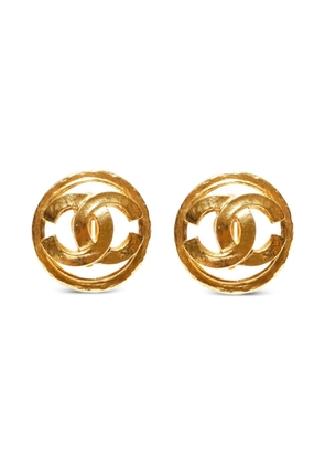 CHANEL Pre-Owned 1994 Interlocking CC clip-on earrings - Gold