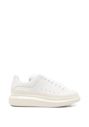 Alexander McQueen lace-up sneakers - White