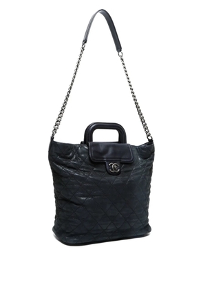 CHANEL Pre-Owned 2011 quilted cc mark shoulder bag - Black