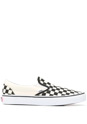 Vans Classic Slip-On 'Checkerboard' sneakers - White