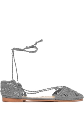 SLO_HAND_MADE woven-raffia flat pumps - Grey