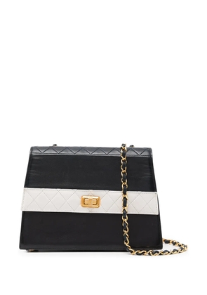 CHANEL Pre-Owned 1990s diamond-quilted shoulder bag - Blue