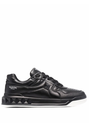 Valentino Garavani Roman Stud low-top sneakers - Black