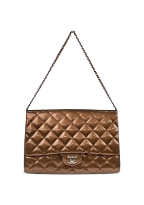 CHANEL Pre-Owned Timeless striated patent-leathershoulder bag - Brown
