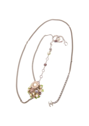 CHANEL Pre-Owned 2005 floral-detail chain belt - Silver