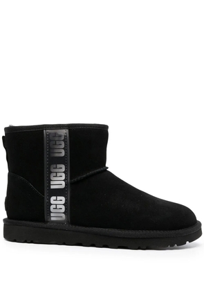UGG Classic Mini Side Logo boots - Black