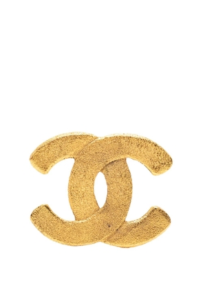 CHANEL Pre-Owned 1980-1990 Gold Plated CC Brooch costume brooch