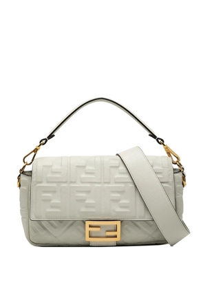 Fendi Pre-Owned 2000-2010 Zucca Embossed Leather Baguette satchel - White