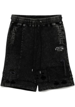 Musium Div. distressed track shorts - Black