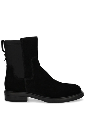 BOSS logo-plaque suede boots - Black
