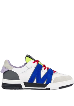 Moschino logo-lettering sneakers - White