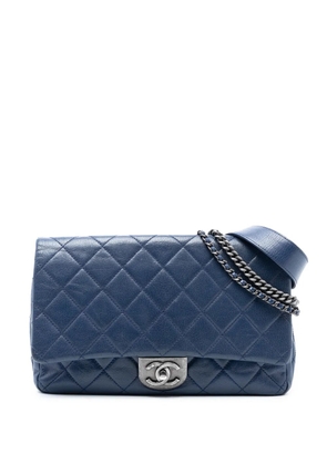 CHANEL Pre-Owned 2015-2016 Large Quilted Goatskin Double Carry Waist Chain Flap satchel - Blue