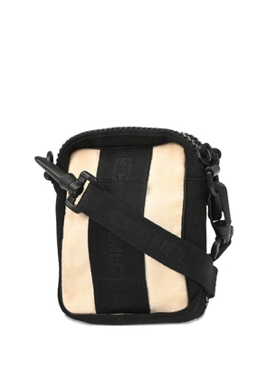 CHANEL Pre-Owned 2003 logo-print crossbody bag - Neutrals