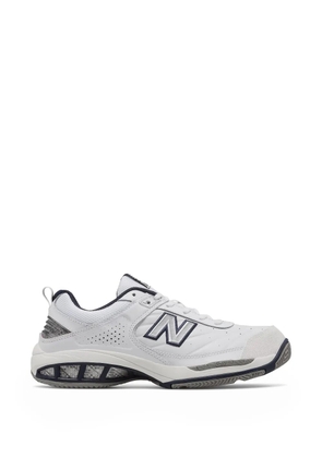 New Balance 806 perforated-design sneakers - White